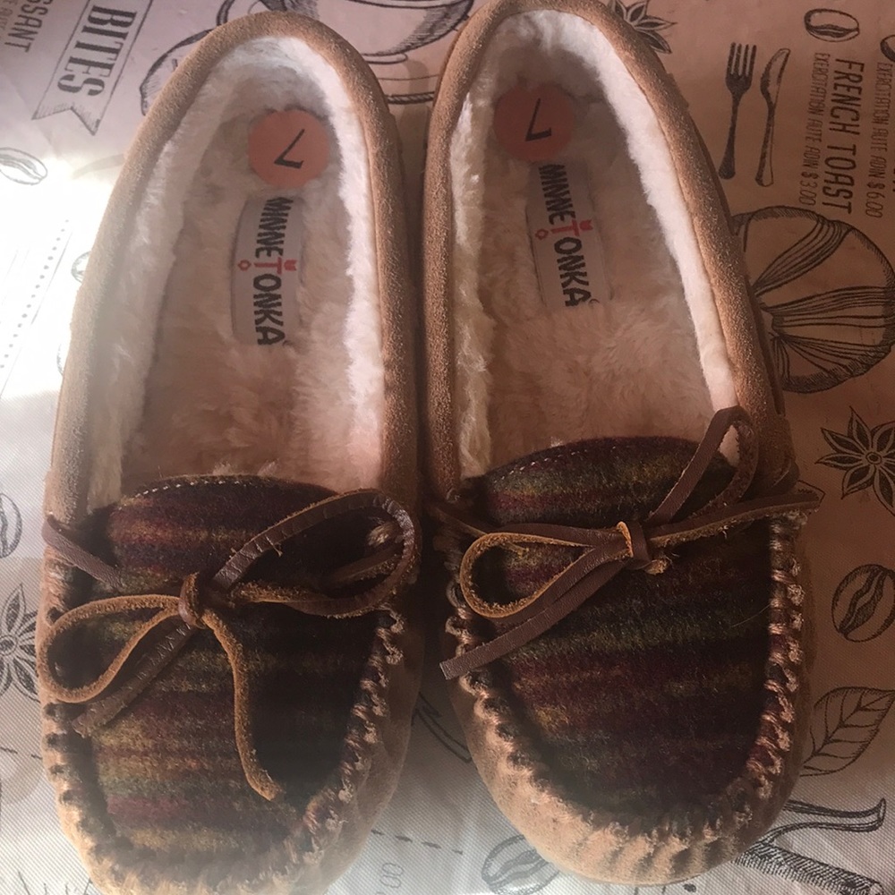 BRAND NEW Moccasins